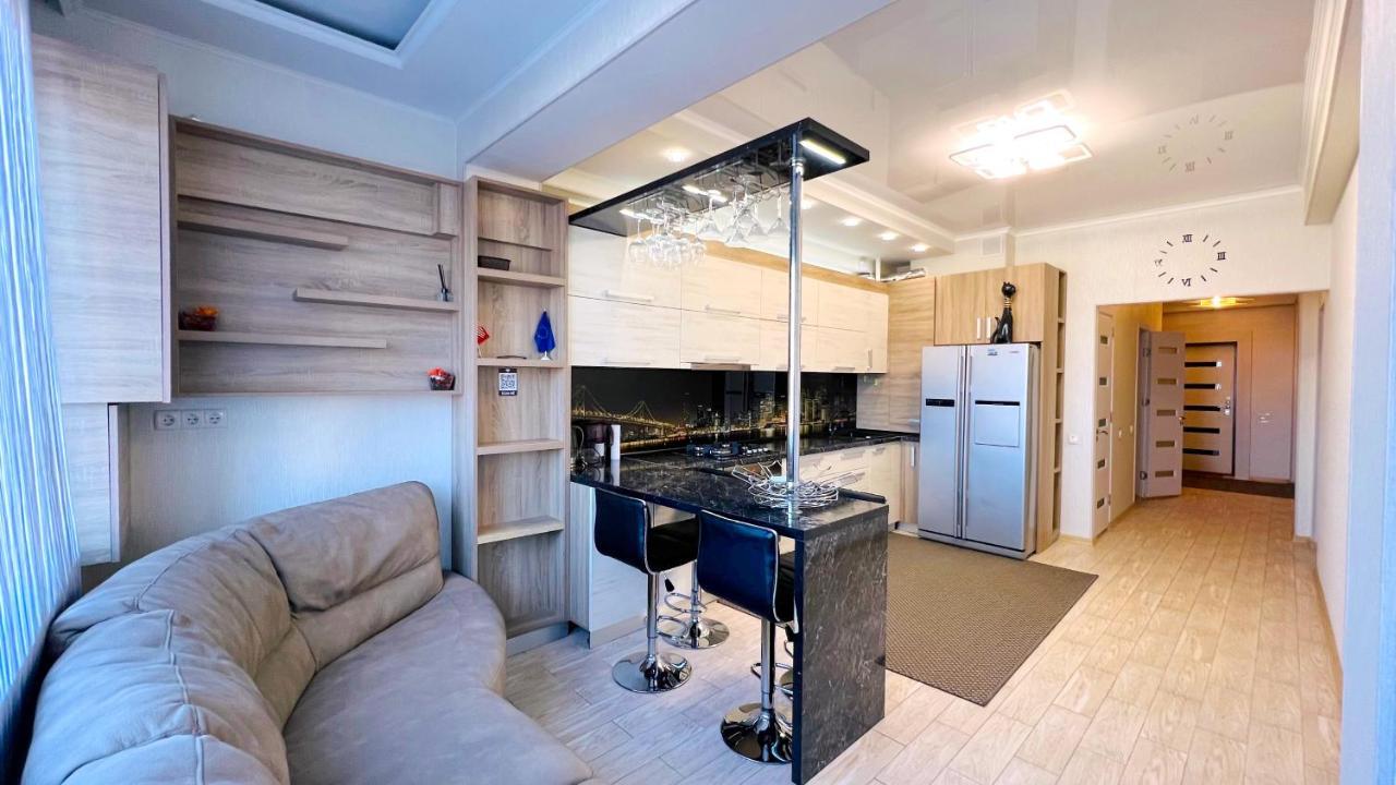 Apartament De Lux Cu 2 Camere Si Living تشيسيناو المظهر الخارجي الصورة