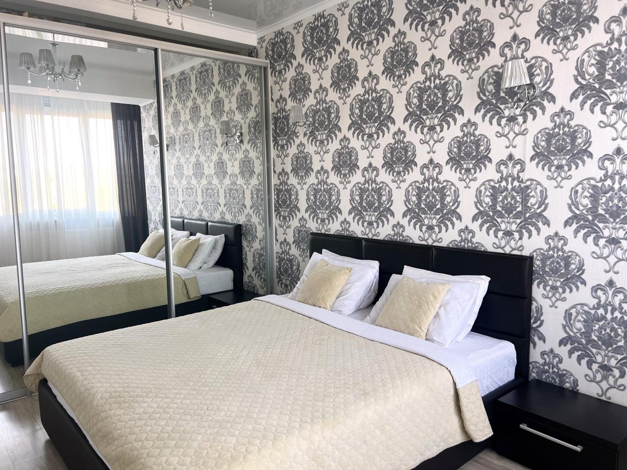 Apartament De Lux Cu 2 Camere Si Living تشيسيناو المظهر الخارجي الصورة